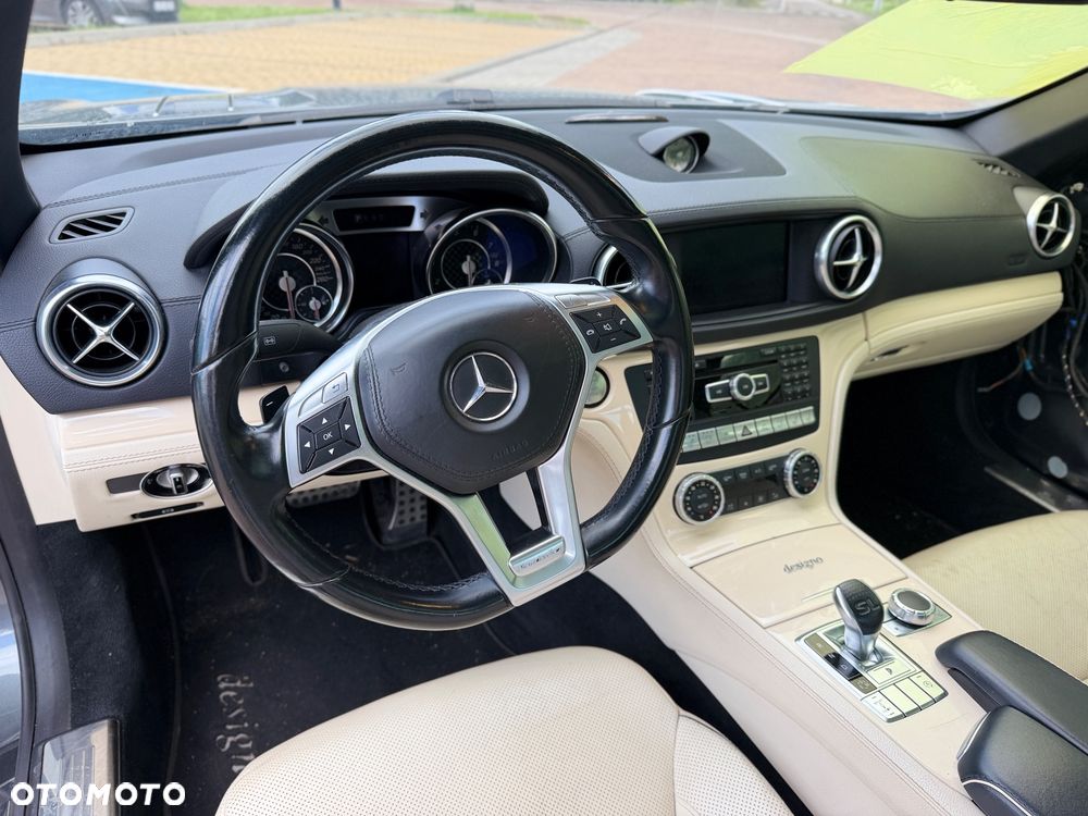 Mercedes-Benz SL 400 - 13