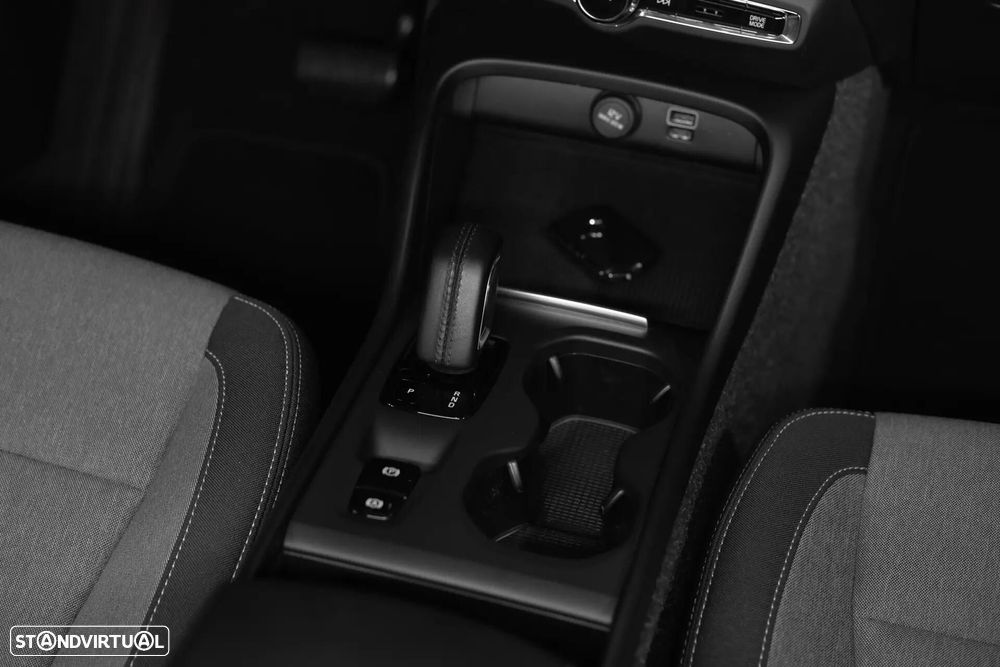 Volvo XC 40 1.5 T4 PHEV Inscription Expression - 32