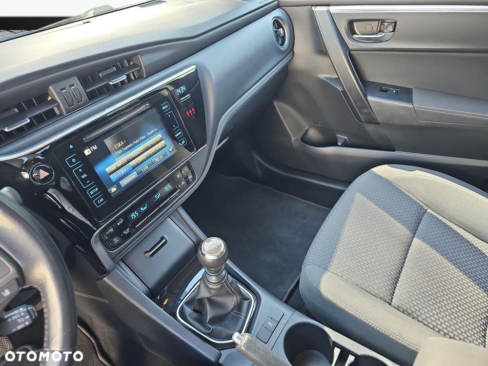 Toyota Corolla - 18