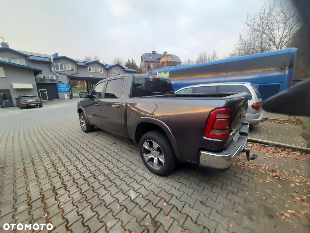 RAM 1500 5.7 Crew Cab Laramie - 3