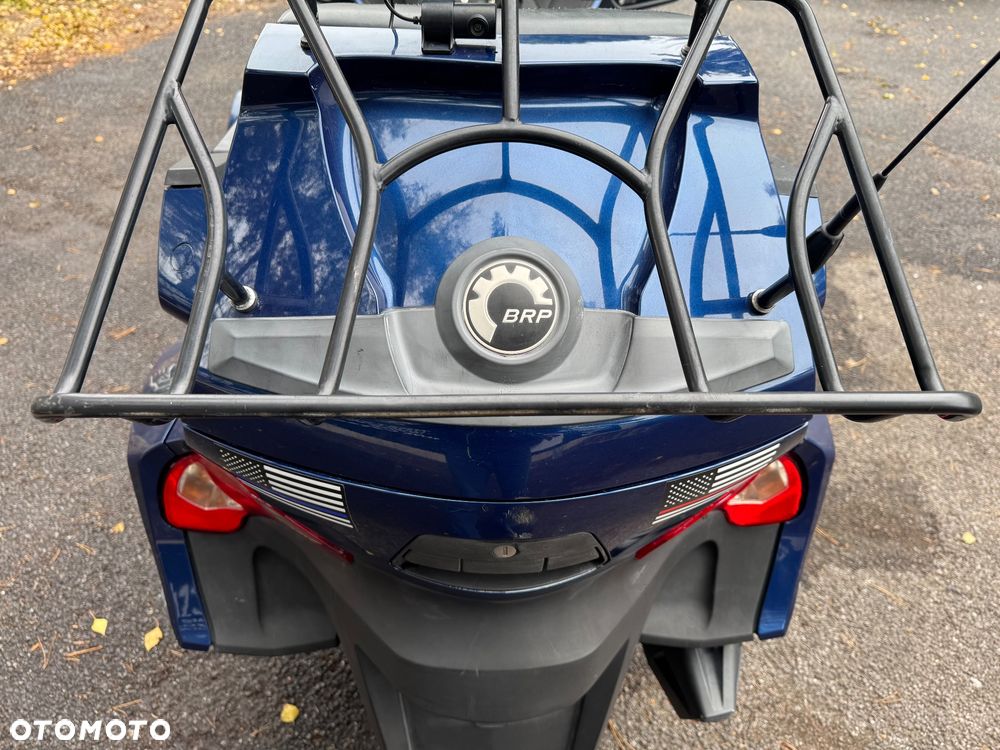 Can-Am Spyder - 23
