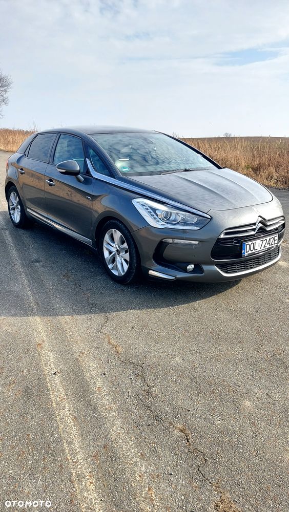 Citroën DS5 Hybrid4 EGS6 Chic - 1
