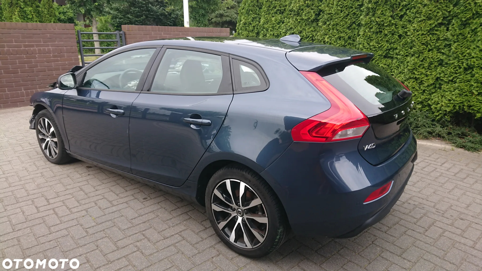 Volvo V40 - 23