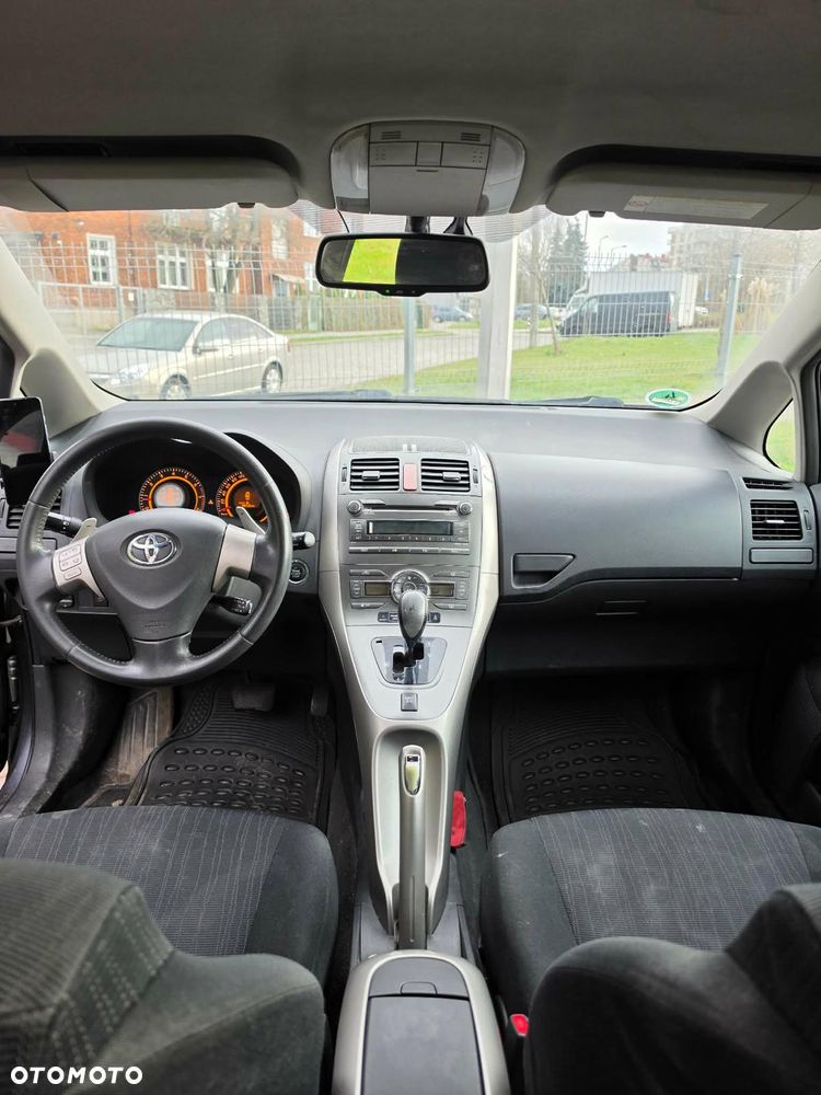 Toyota Auris - 7
