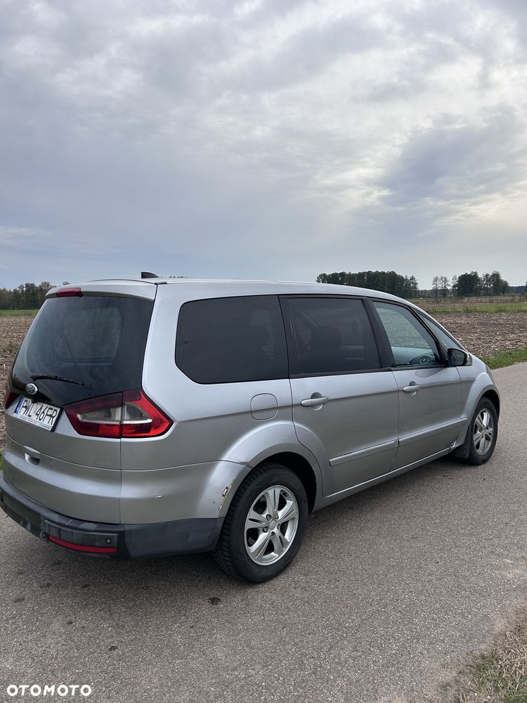 Ford Galaxy - 3