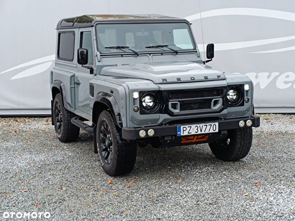 Land Rover Defender - 14
