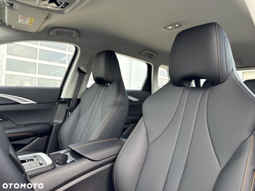 BYD Sealion 5 - 11
