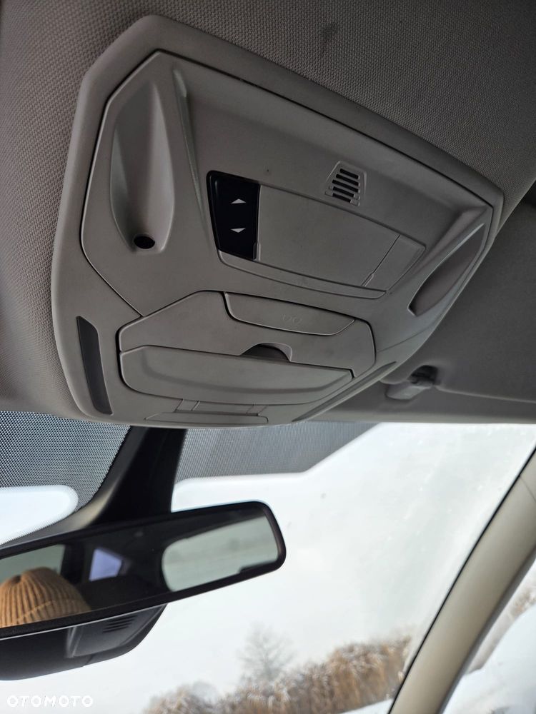 Ford S-Max 2.2 TDCi DPF Titanium X - 27