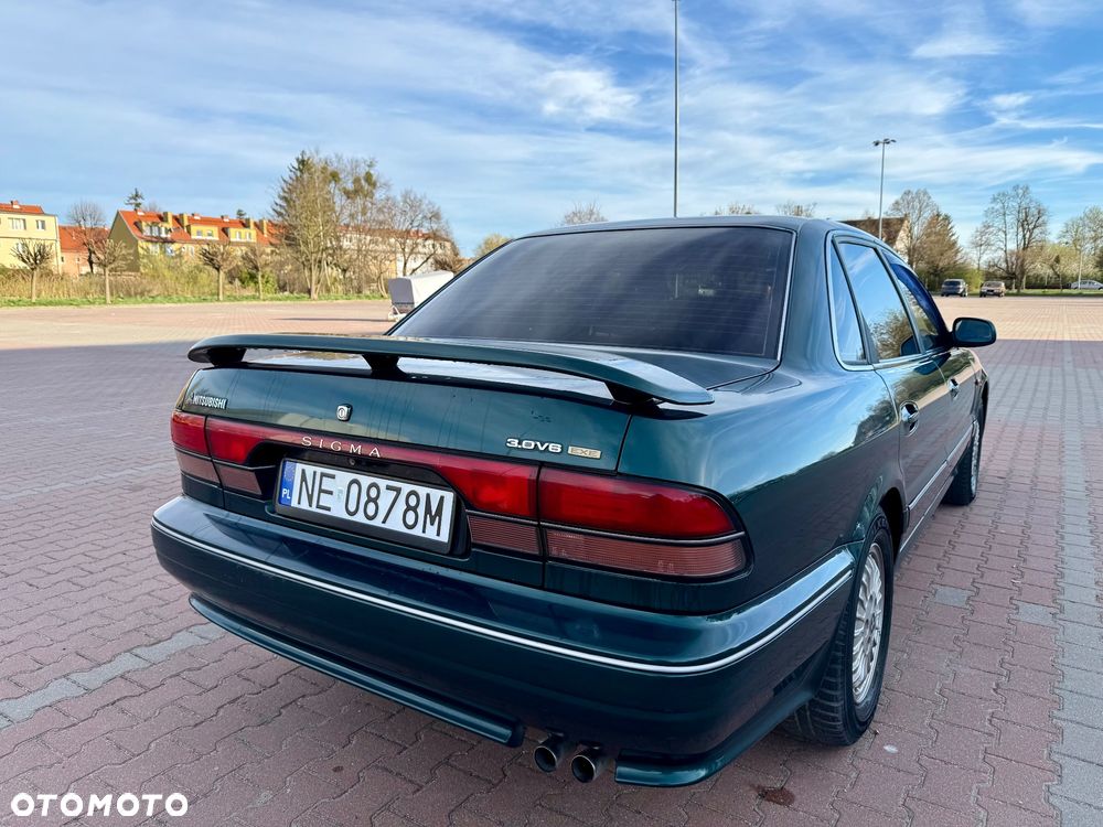 Mitsubishi Sigma - 7