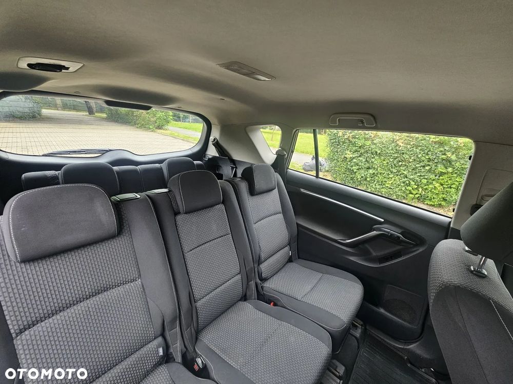 Toyota Verso 1.8 Premium 7os - 18