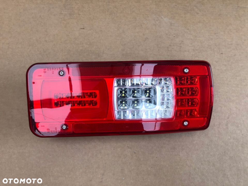 Tylna lampa Mercedes Sprinter 907,910 LED - 3