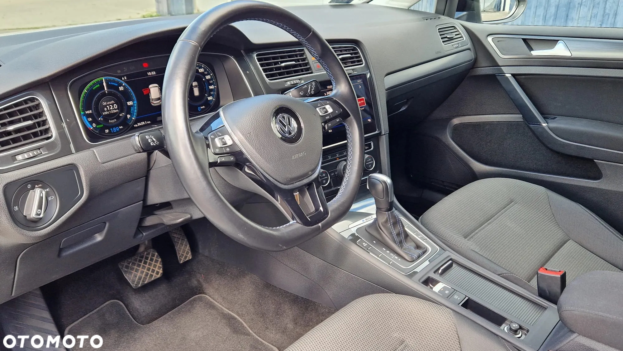 Volkswagen Golf e-Golf - 9