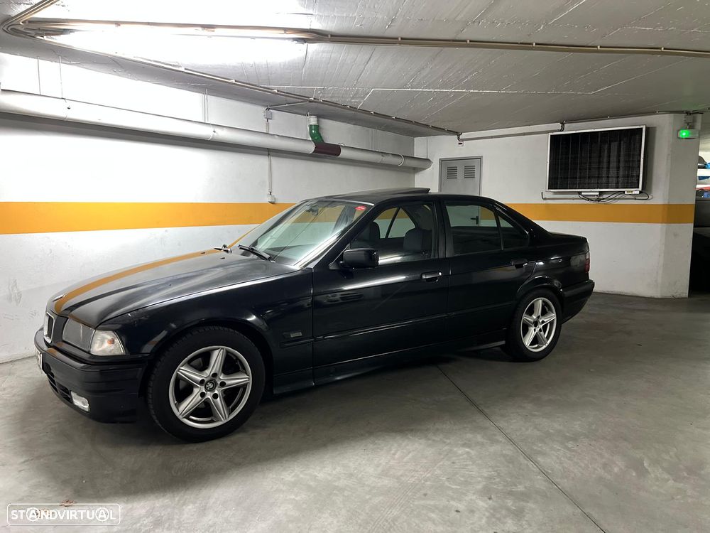 BMW 318 tds Touring - 10