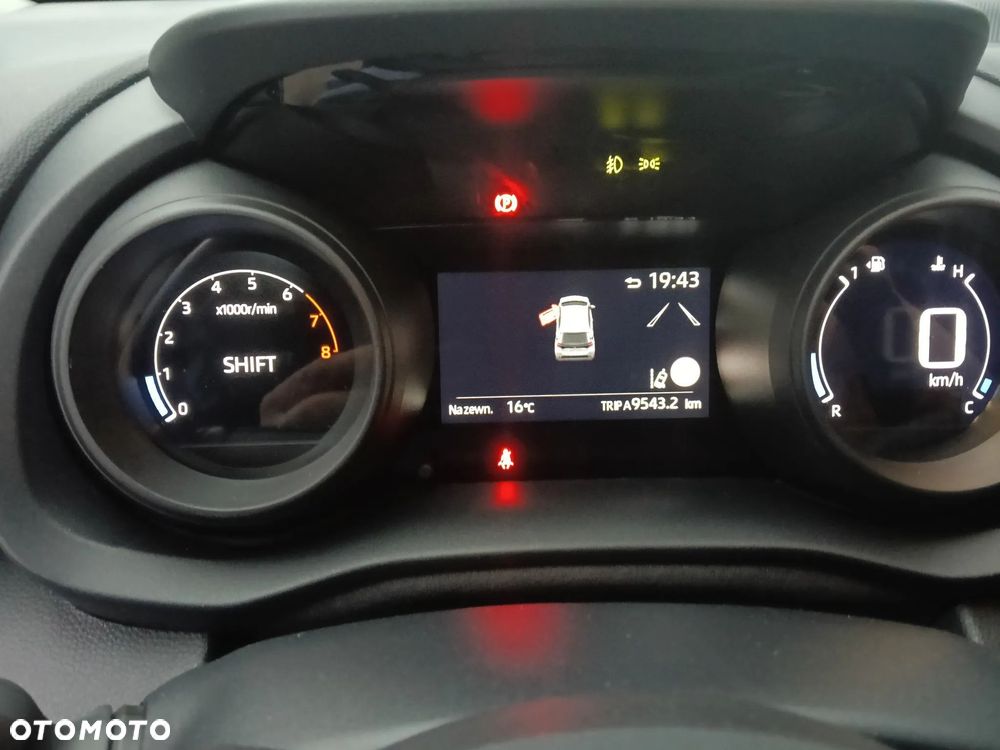 Toyota Yaris 1.0 Premium - 20