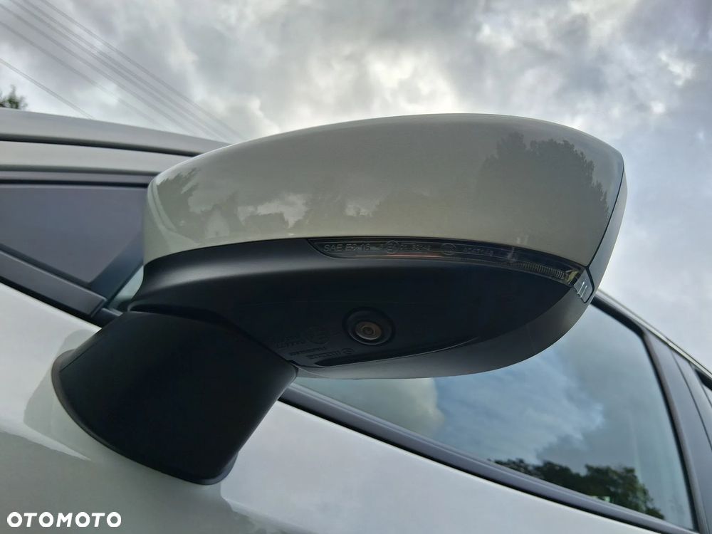 Mazda 2 SKYACTIV-G 90 Exclusive-Line - 14
