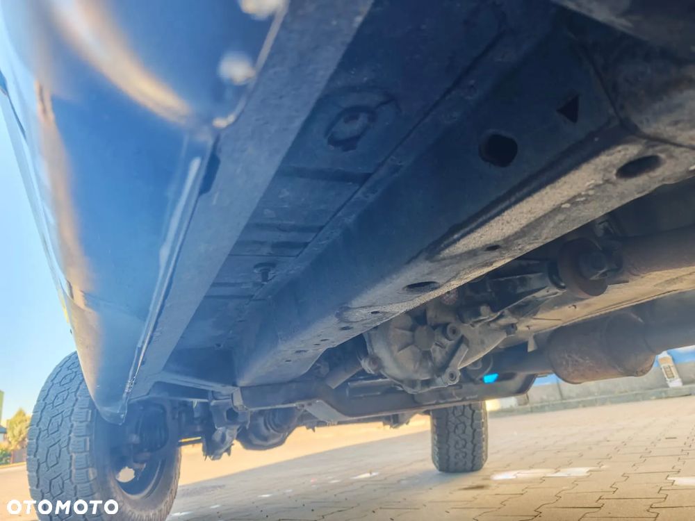 Jeep Grand Cherokee - 15