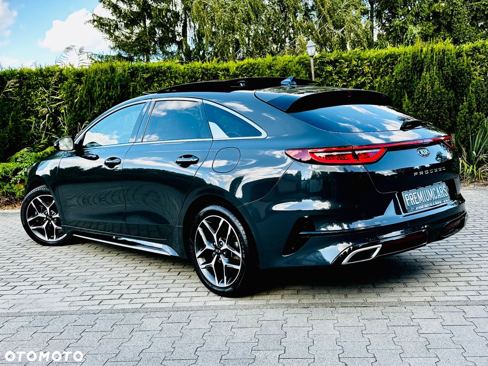 Kia ProCeed - 16