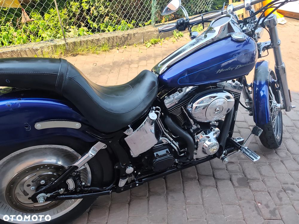 Harley-Davidson Dyna Street Bob - 20