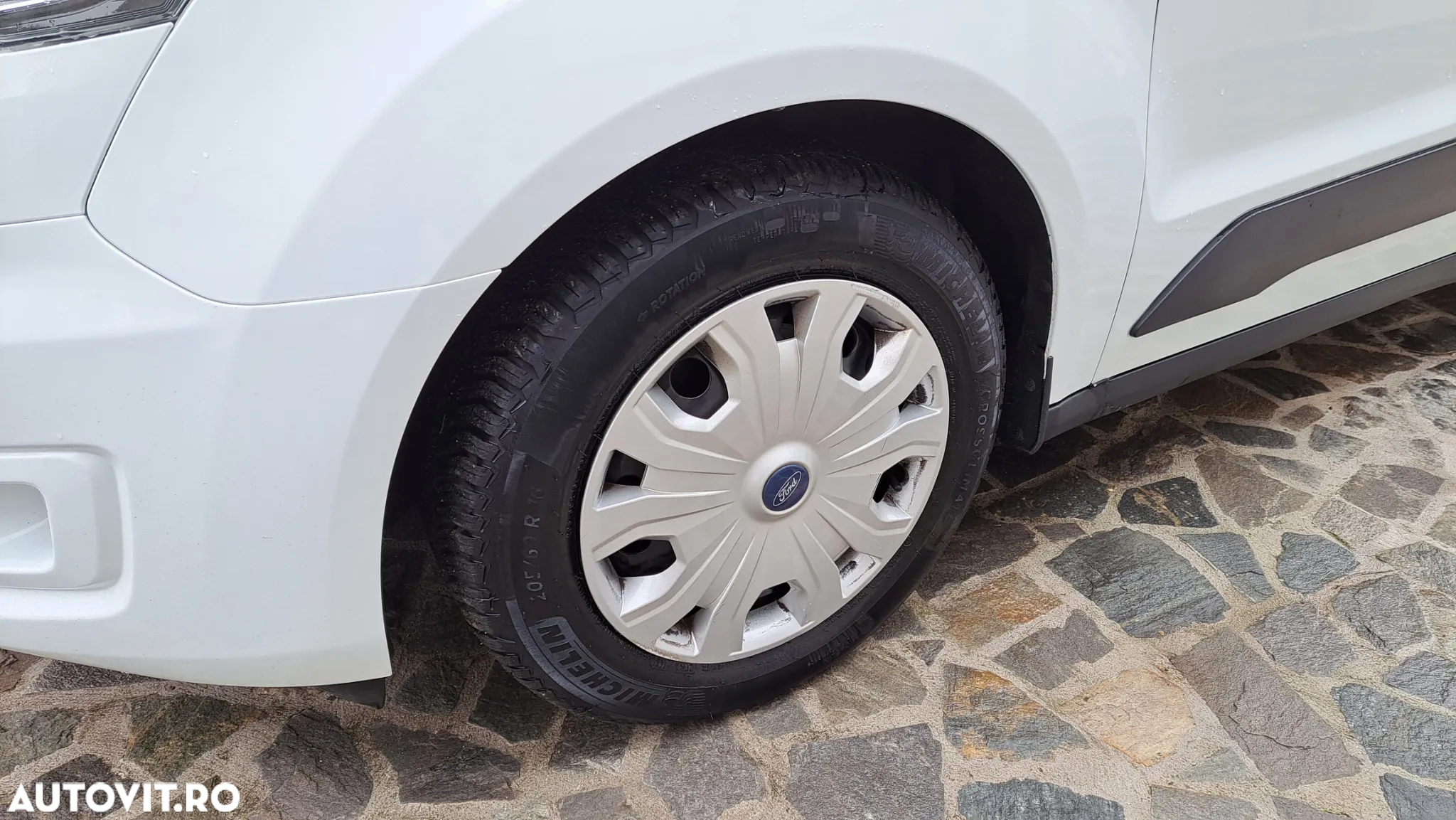 Ford TRANSIT CONNECT VAN TREND L1 FWD - 20