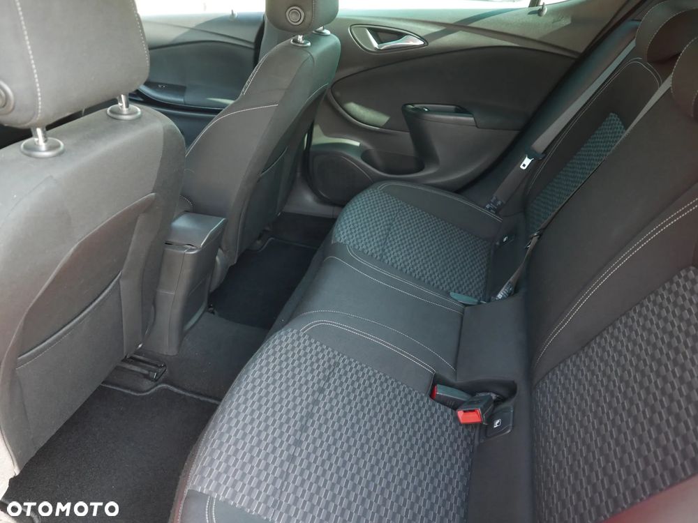 Opel Astra 1.4 T Elite - 4