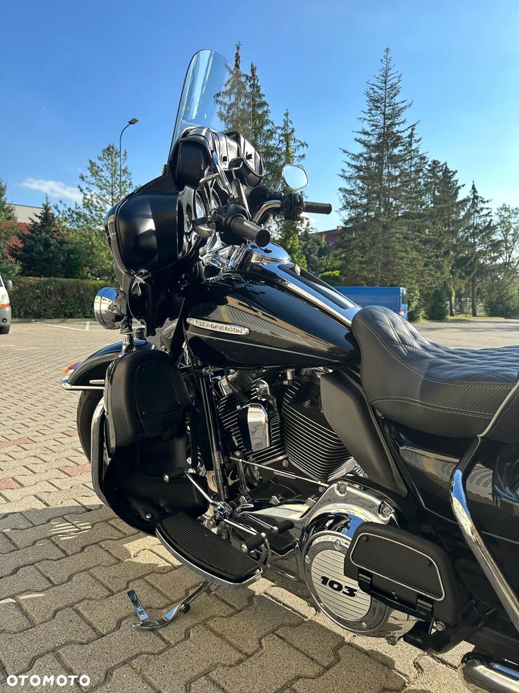 Harley-Davidson FLHTCU Ultra - 4