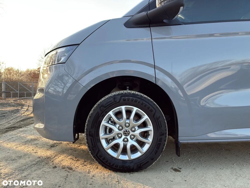 Volkswagen Caravelle - 32