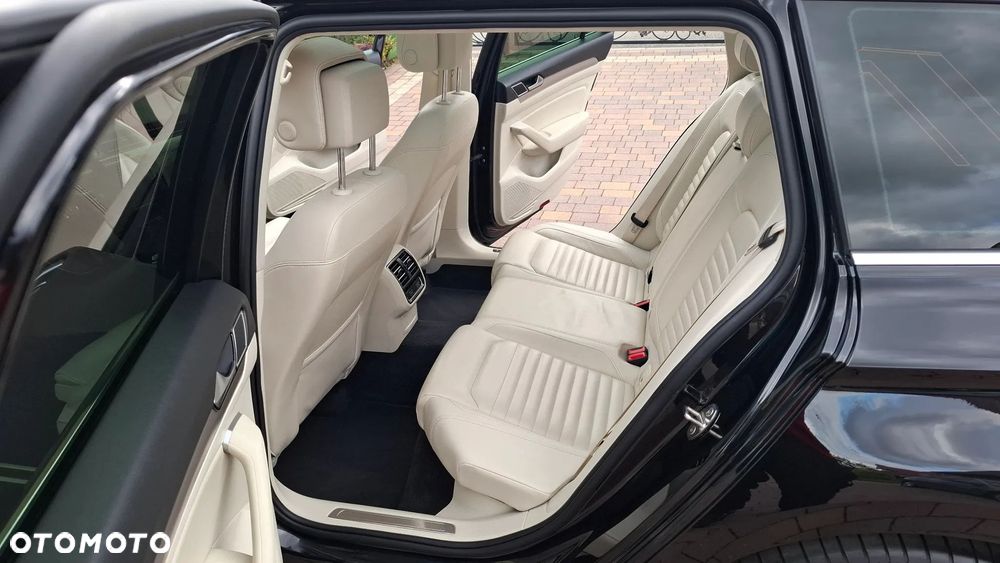 Volkswagen Passat - 5
