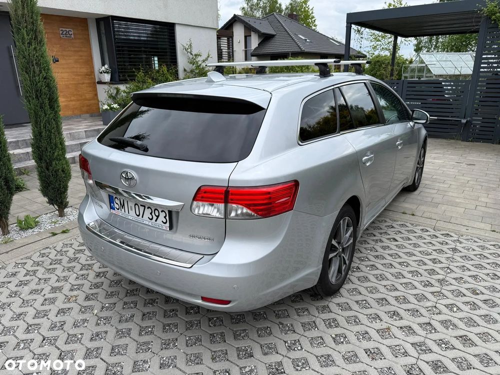 Toyota Avensis 2.0 Premium MS - 2