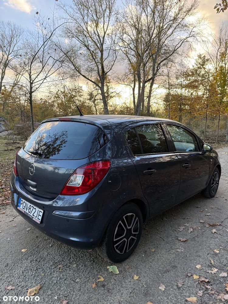 Opel Corsa 2010 photo 4