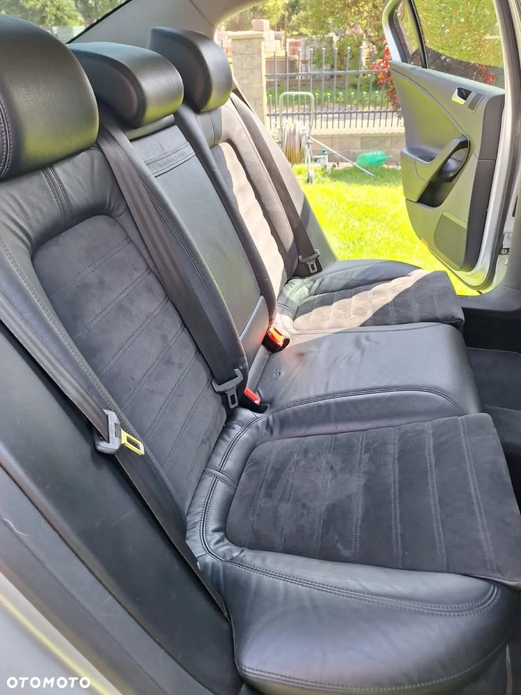 Volkswagen Passat 2.0 TDI Highline - 4