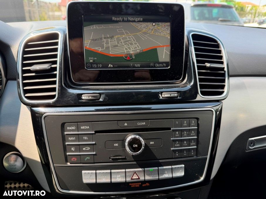 Mercedes-Benz GLE - 24