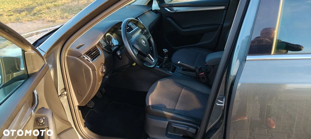 Skoda Octavia 1.5 TSI ACT Sport Edition - 17