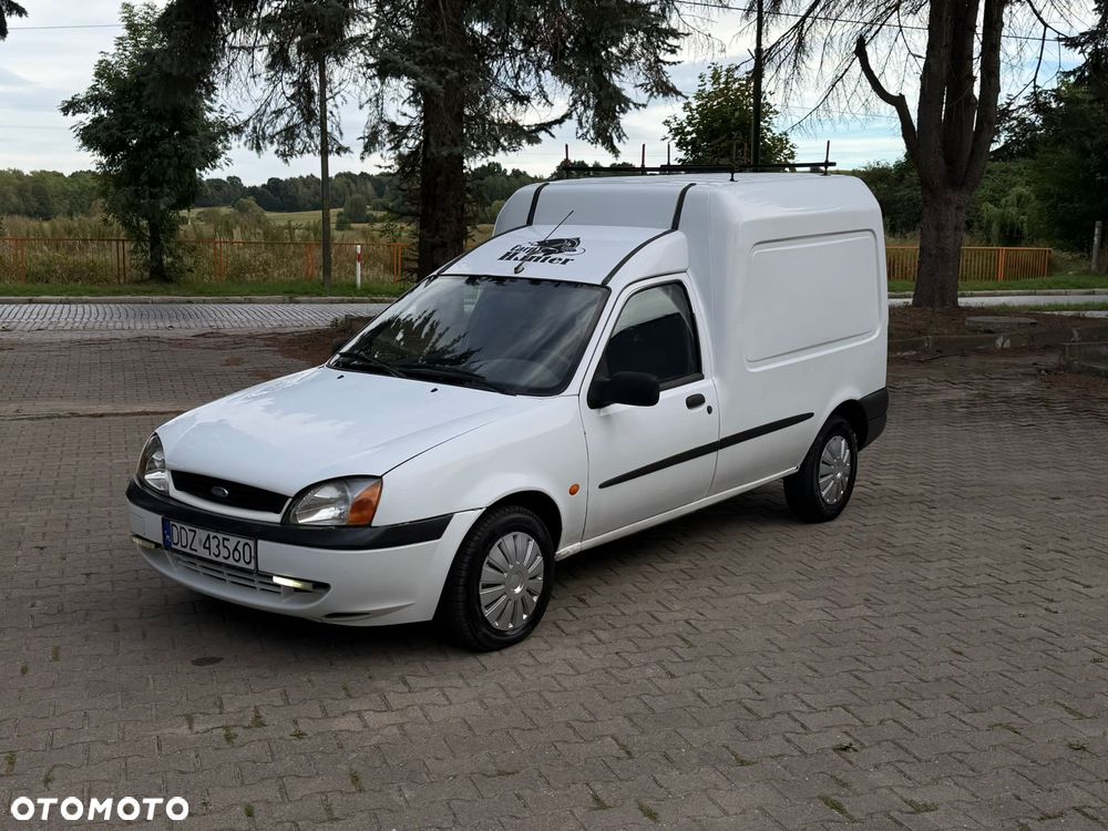 Ford Courier - 1