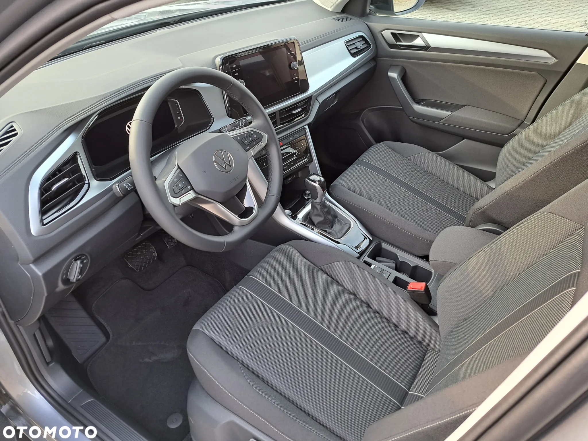 Volkswagen T-Roc 1.5 TSI Life Plus DSG - 10