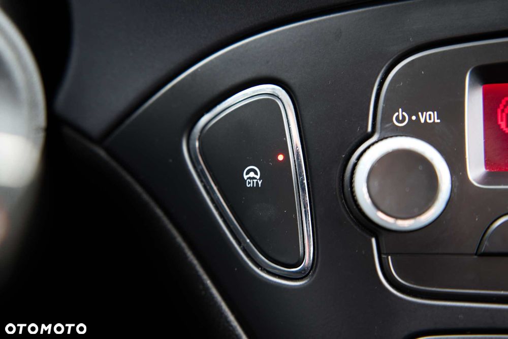 Opel Corsa 1.4 Enjoy - 22