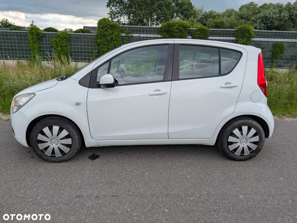 Opel Agila - 2
