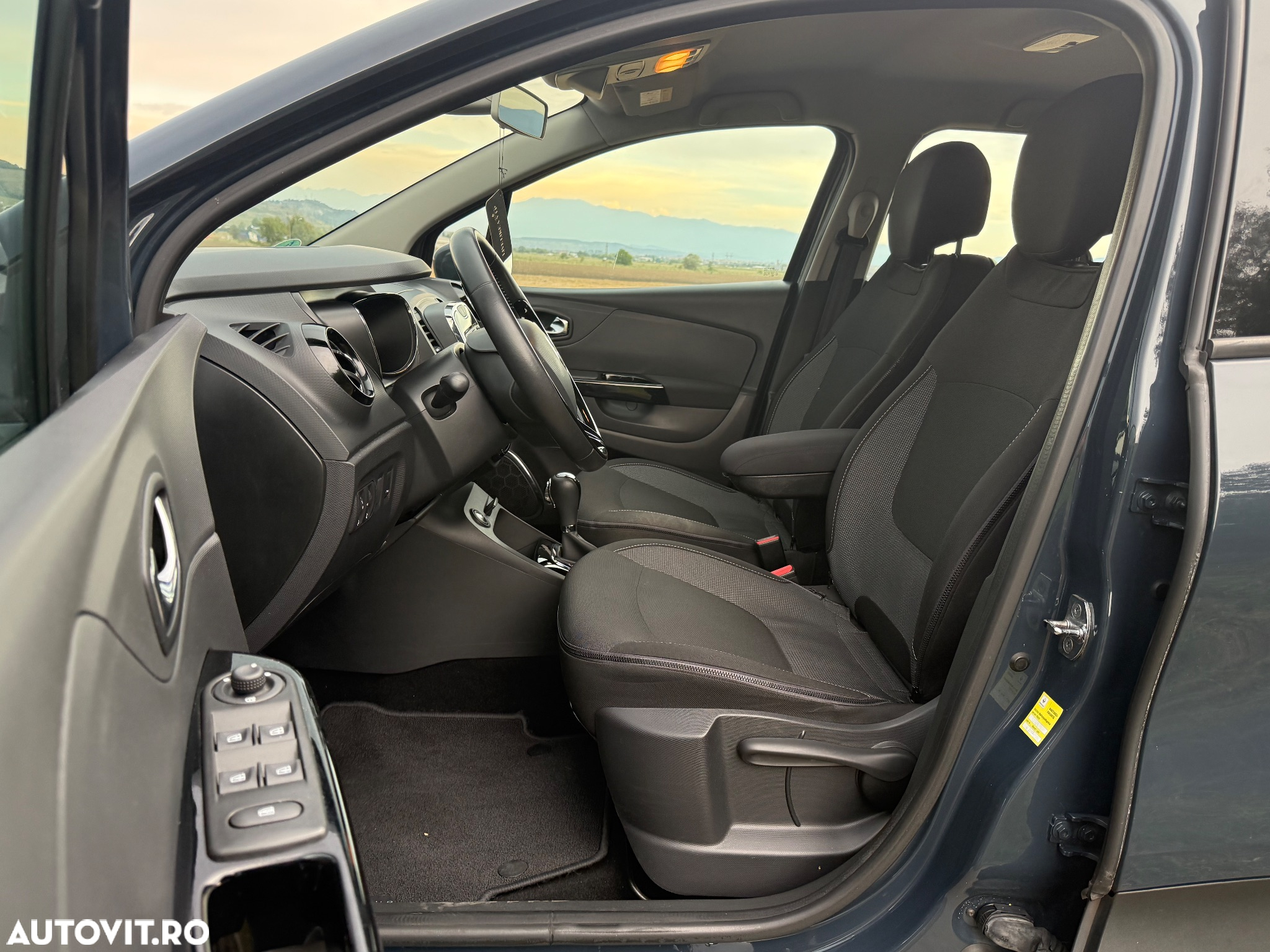 Renault Captur TCe Energy Expression Aut. - 6