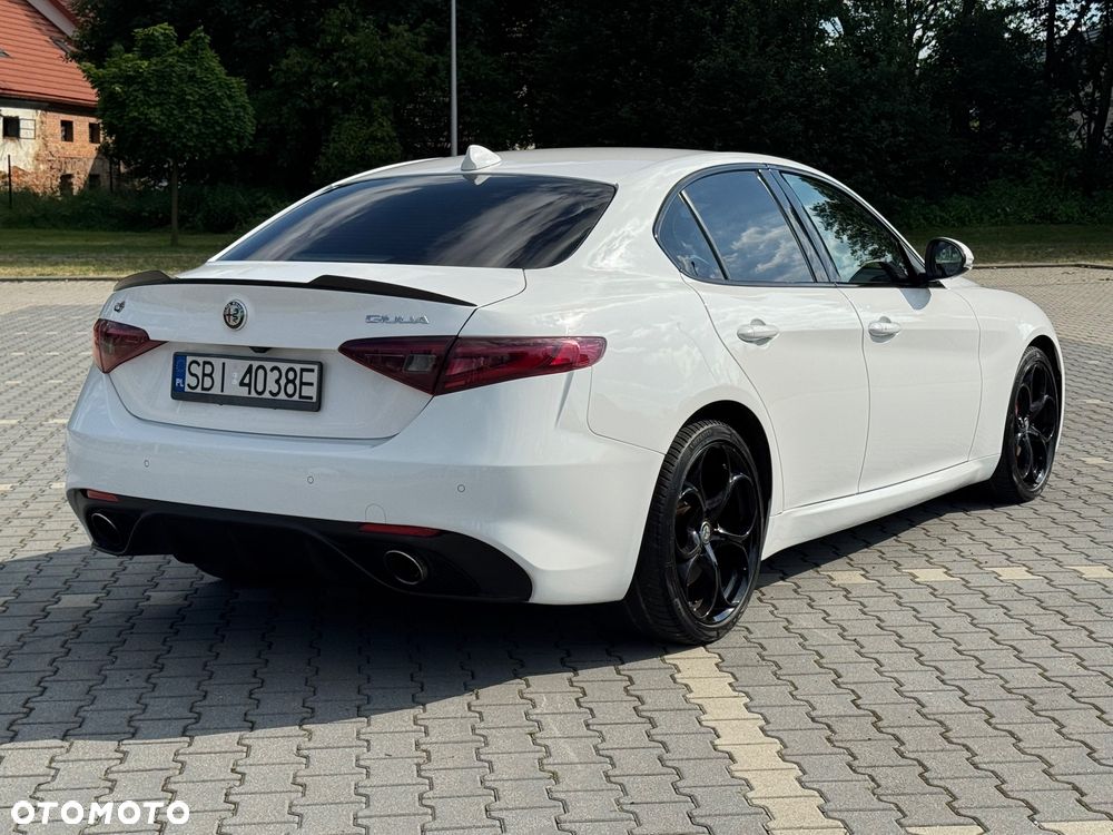 Alfa Romeo Giulia 2.0 Turbo Veloce TI Q4 - 8