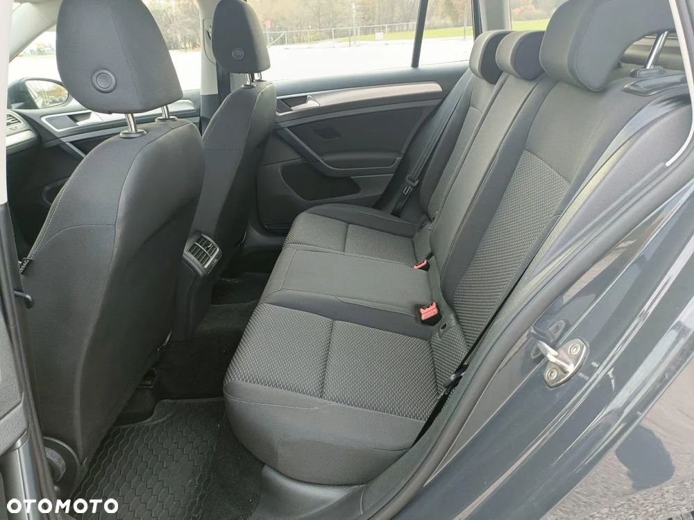 Volkswagen Golf 1.0 TSI BMT Trendline - 9