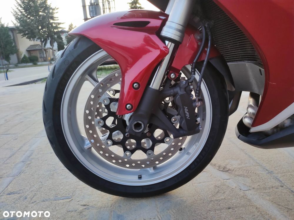 Honda VFR - 17