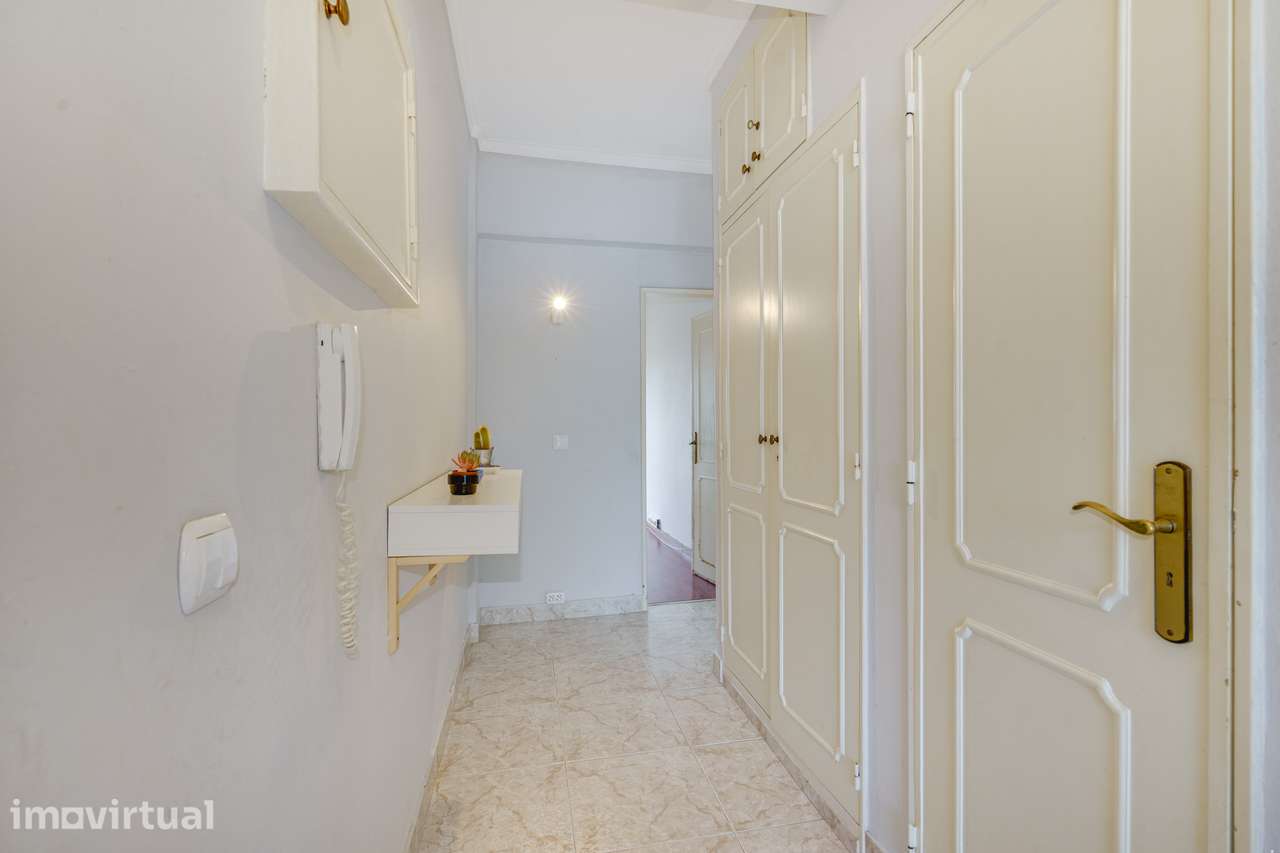 APARTAMENTO T2 | 85 M² DE ÁREA TOTAL | 1.º ANDAR | PÓVOA DE SANTA IRIA - Grande imagem: 2/30