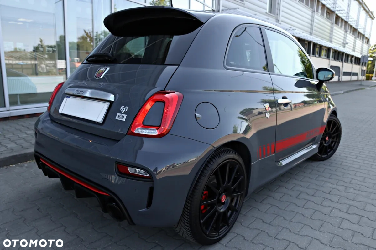 Abarth 695 - 16