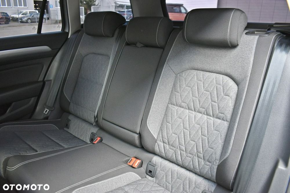 Volkswagen Passat Variant 2.0 TDI EVO Business DSG - 13