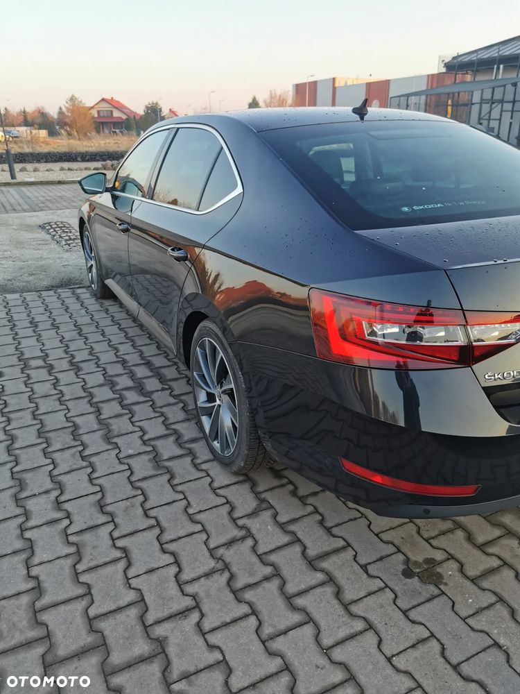 Skoda Superb 1.8 TSI L&K DSG - 10