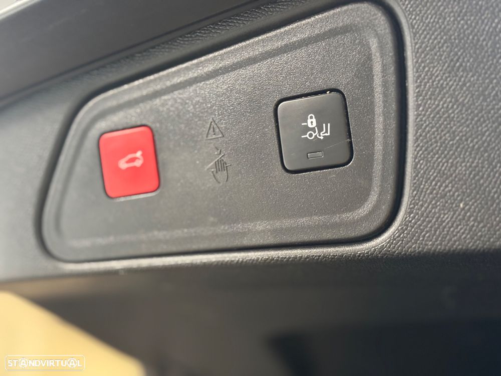 Peugeot 3008 1.5 BlueHDi GT EAT8 - 35