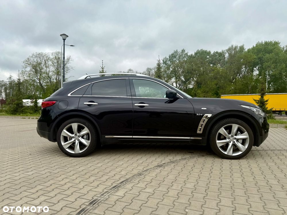 Infiniti QX70 3.0d S Premium - 9