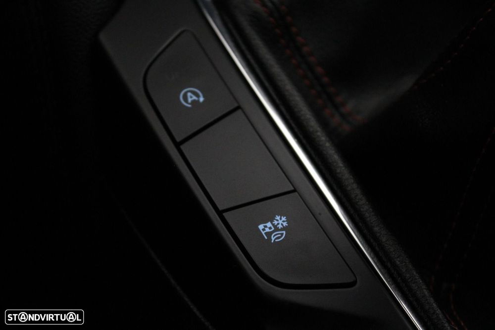 Ford Kuga 1.5 EcoBoost ST-Line - 27