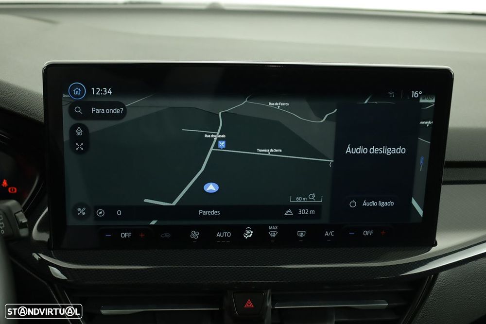 Ford Focus 1.0 EcoBoost MHEV ST-Line X - 11