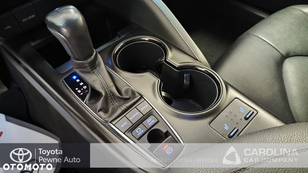 Toyota Camry 2.5 Hybrid Comfort CVT - 14