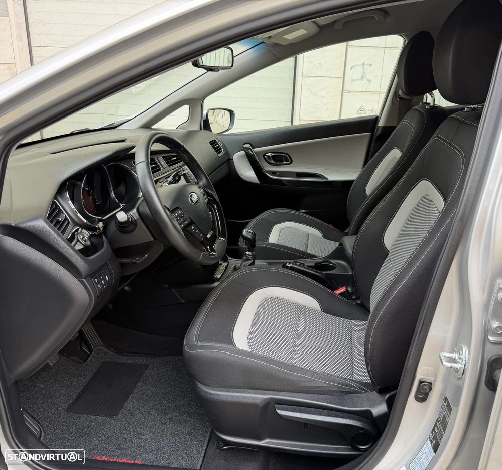 Kia Ceed SW 1.4 CRDi Nav Line - 12